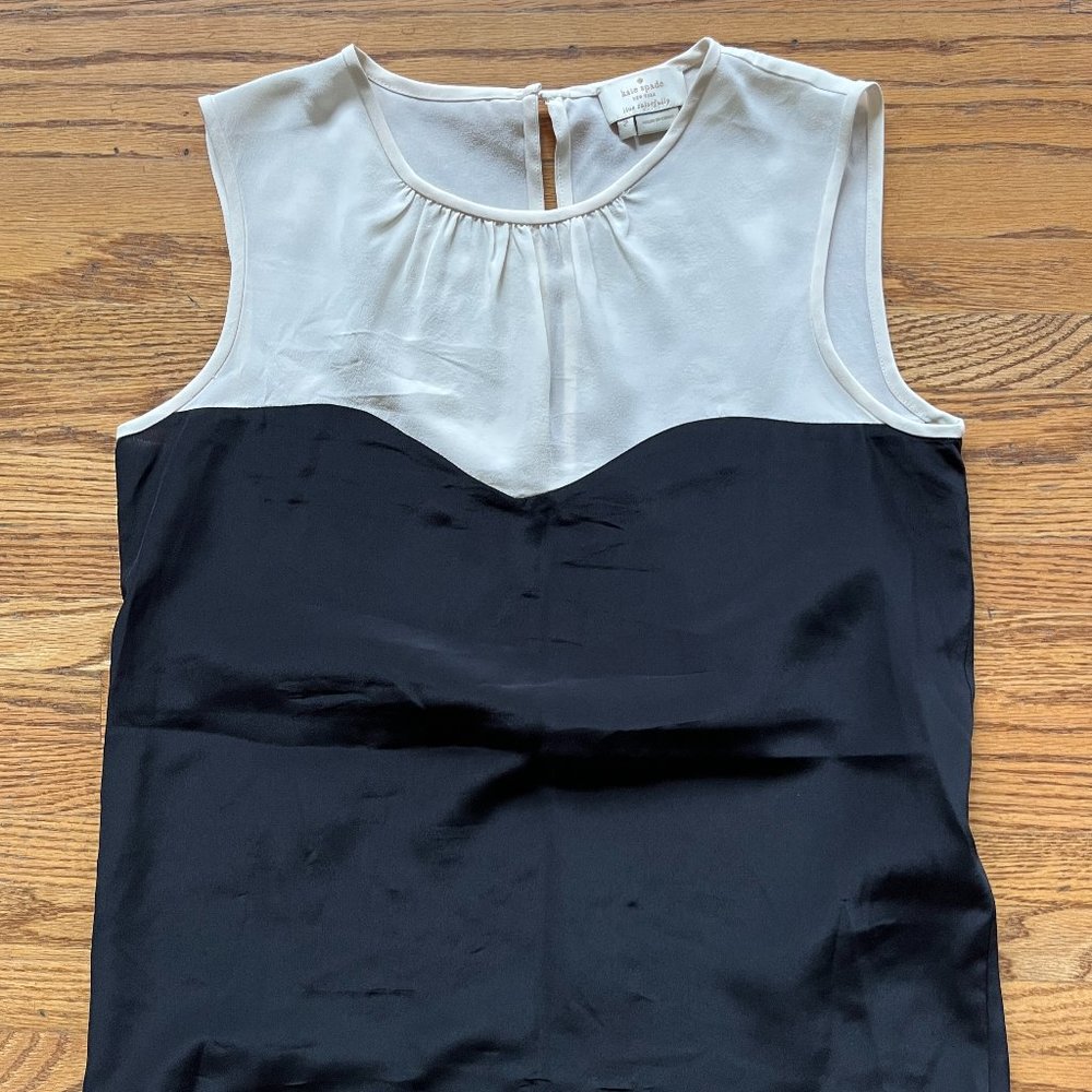 Kate Spade New York Black White 100% Silk Short Sleeve Top Blouse Women’s Size 2